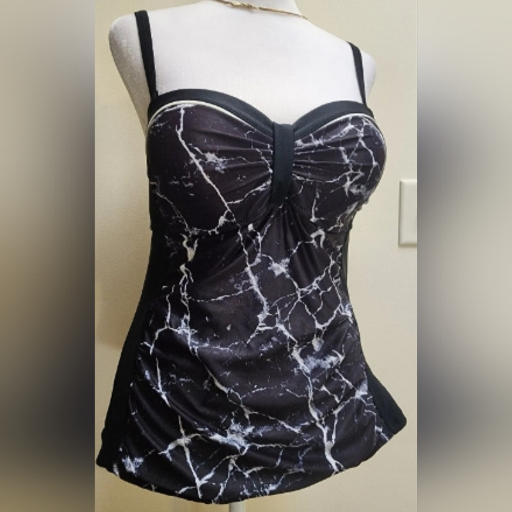 NEW Yonique Tankini Top Gray Marble with Black Womens Size M
